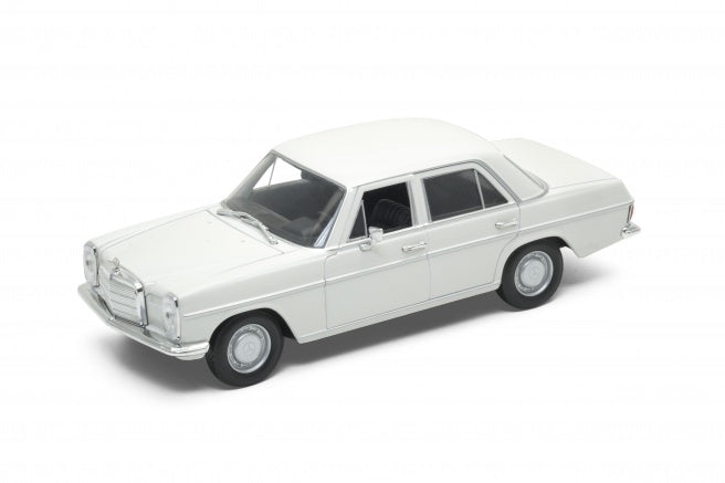 Mercedes-Benz 220