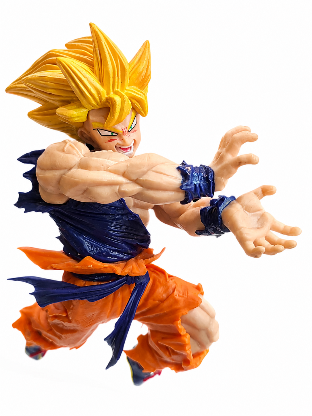 Детайл на Super Saiyan Goku аниме фигура от Dragon Ball Z
