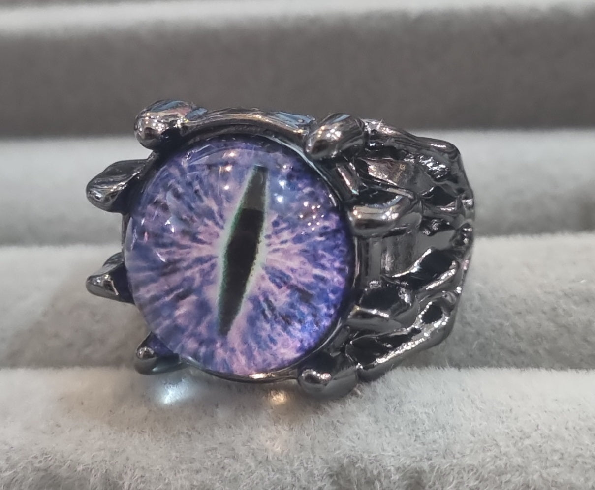 Пръстен с драконово око – готик и фентъзи стил