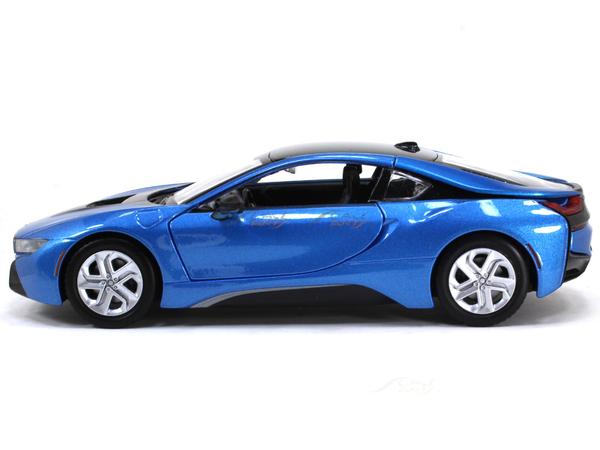 BMW i8 Coupe
