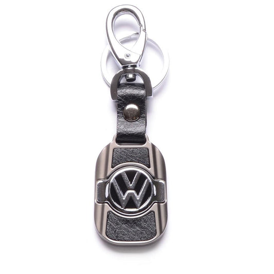 VW Ключодържател – Метална Плочка с Кожена Каишка и Карабинер