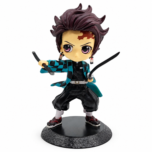 Chibi фигура Tanjiro Kamado от Demon Slayer с две катани