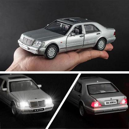 Mercedes-Benz S-Class (W140)