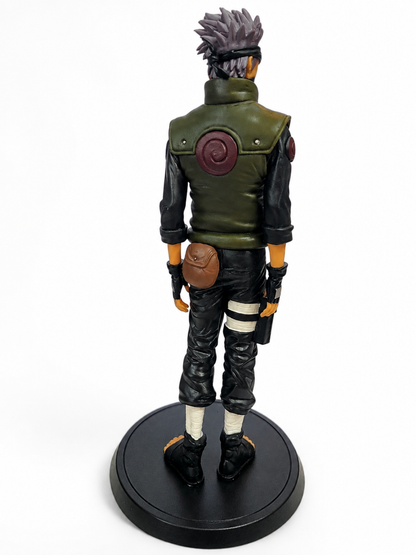Заден изглед на аниме фигура Kakashi Hatake от Naruto Shippuden