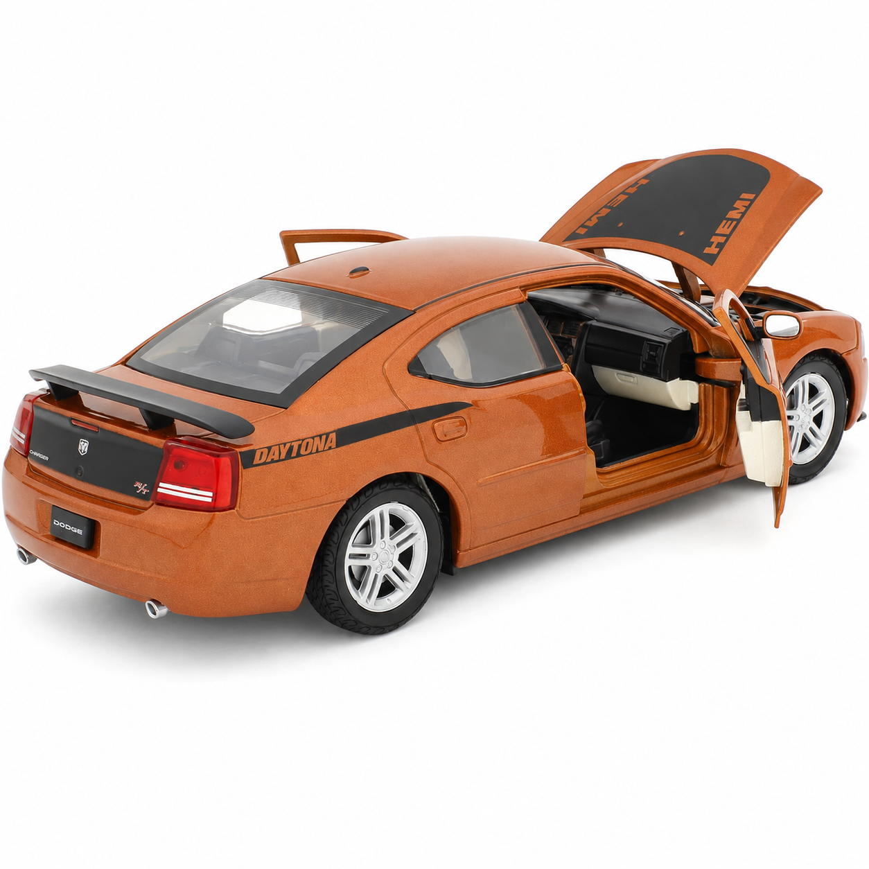 Метален модел Dodge Charger Daytona R/T с отворени врати и капак