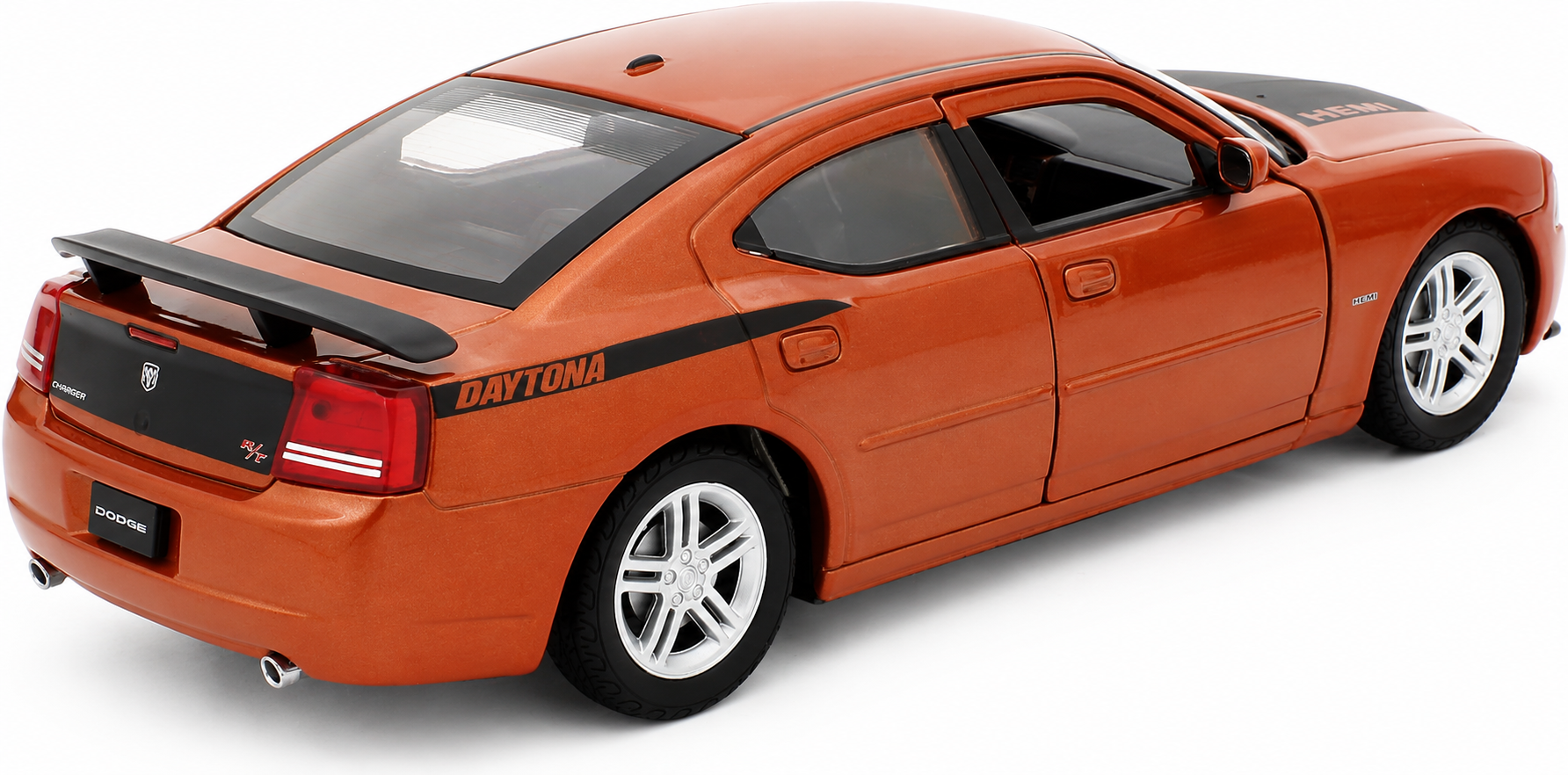 Dodge Charger Daytona R/T 2006 оранжев металик – заден изглед