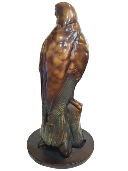 Статуетка на орел – символ на сила, свобода и успех