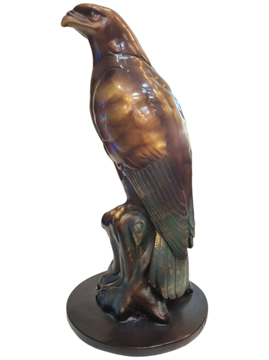 Статуетка на орел – символ на сила, свобода и успех