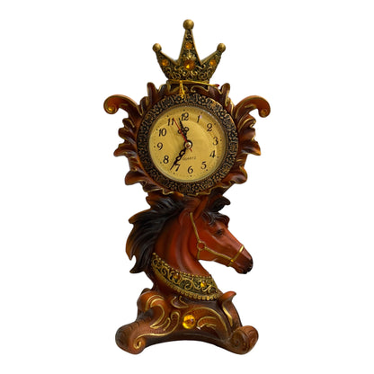 Декоративен настолен часовник с кон и корона