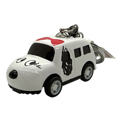 Ключодържател Minnie Mouse car – бяла количка с панделка