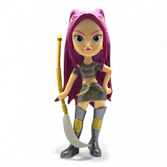 Фигурка KPop Demon Hunters Mira с оръжие – K-pop