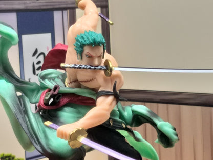 Фигура Roronoa Zoro One Piece – тройна атака с мечове